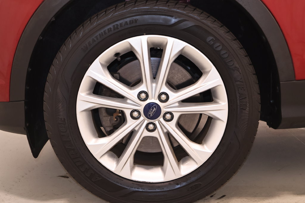 Certified 2018 Ford Escape SEL AWD/4WD image 34