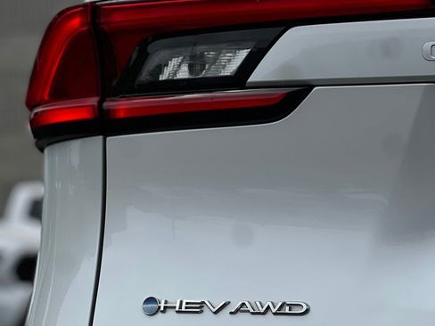 Certified 2024 Toyota Grand Highlander XLE AWD/4WD image 10