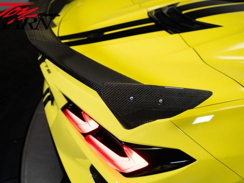 Used 2021 Chevrolet Corvette Stingray Premium Conv w/ Z51 Performance Package RWD image 22