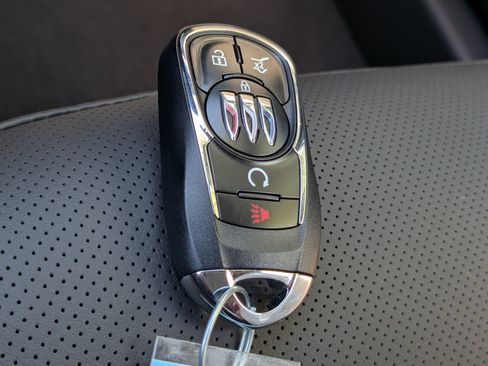 New 2026 Buick Envista Avenir FWD image 32