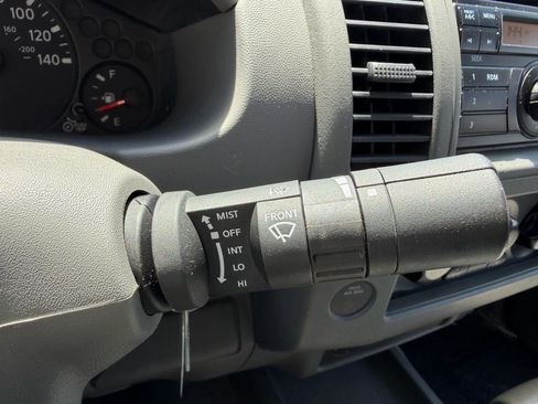 Used 2013 Nissan Frontier S RWD image 21