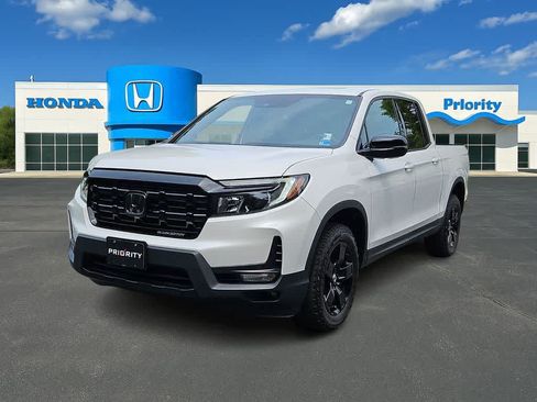 Certified 2025 Honda Ridgeline Black Edition image 1