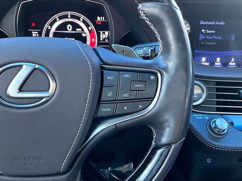 Used 2018 Lexus LS 500 w/ Interior Upgrade Package RWD image 25