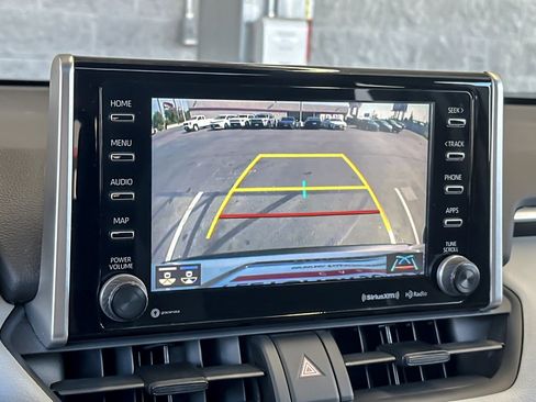 Certified 2021 Toyota RAV4 XLE w/ Convenience Package AWD/4WD image 18