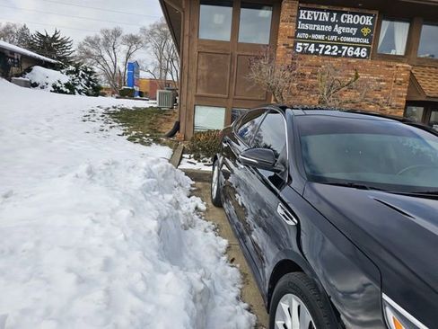 Used 2018 Kia Optima S w/ Panoramic Sunroof Package image 5