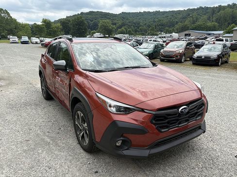 Used 2024 Subaru Crosstrek 2.0i Premium image 1
