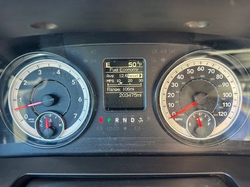 Used 2016 RAM 1500 Classic SLT image 12