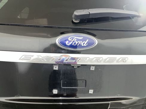 Used 2014 Ford Explorer Limited FWD image 11