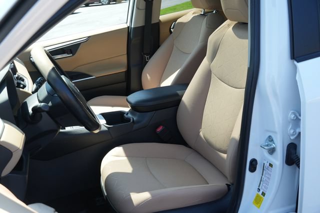 Used 2024 Toyota RAV4 XLE w/ Convenience Package AWD/4WD image 24