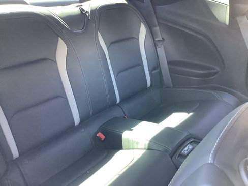 Used 2022 Chevrolet Camaro SS RWD image 13