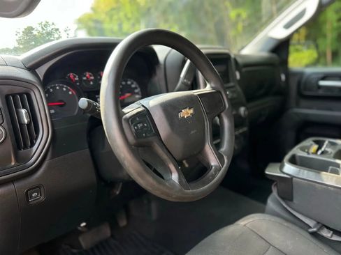 Used 2020 Chevrolet Silverado 1500 Custom w/ Trailering Package image 13