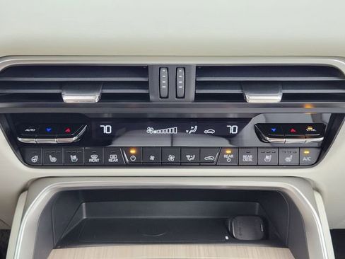 New 2026 MAZDA CX-90 Plug-In Hybrid w/ Premium Plus image 14