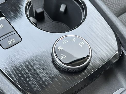 New 2026 Nissan Rogue SV image 24