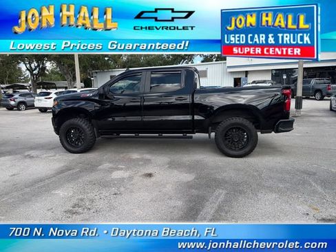 Used 2021 Chevrolet Silverado 1500 Custom Trail Boss w/ Safety Confidence Package AWD/4WD image 6