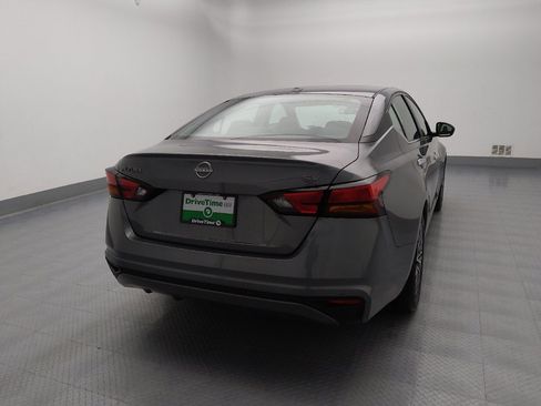 Used 2024 Nissan Altima 2.5 SV image 7