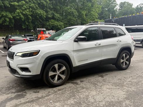 Used 2022 Jeep Cherokee Limited AWD/4WD image 4