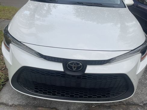 Used 2021 Toyota Corolla LE w/ Carpet Mat Package (TMS) image 28