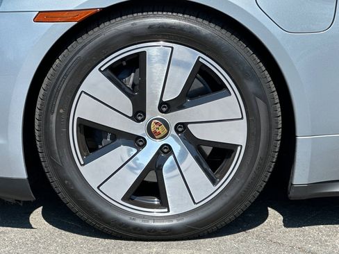 Used 2023 Porsche Taycan image 36