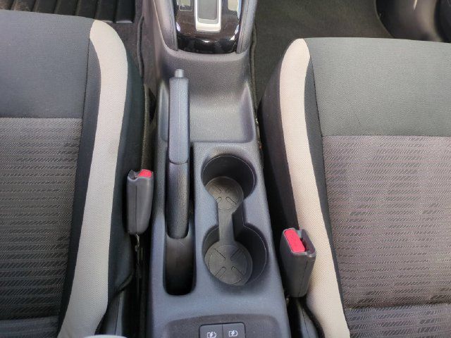 Used 2021 Nissan Versa SV FWD image 13