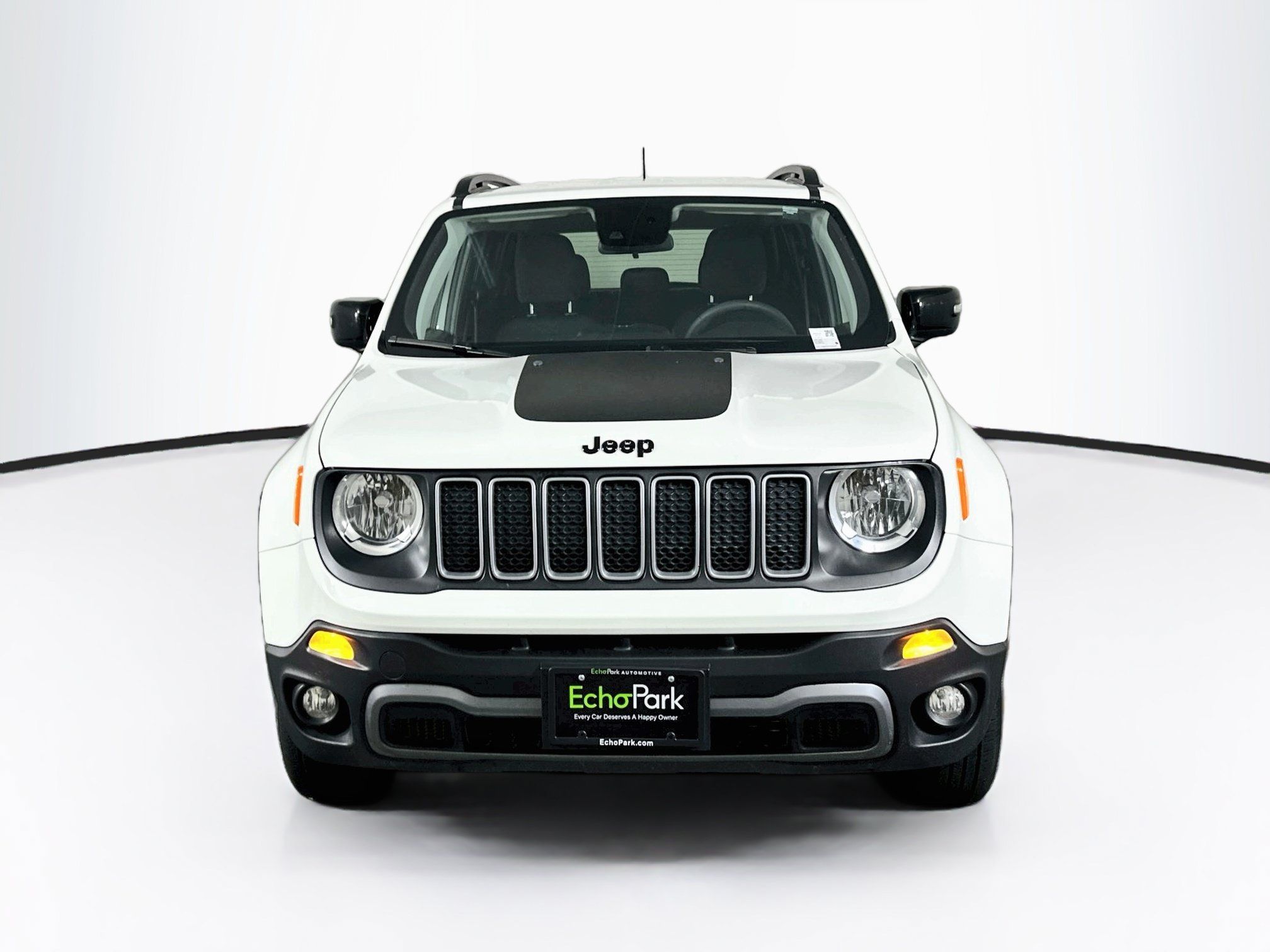 Used 2023 Jeep Renegade Latitude AWD/4WD image 2