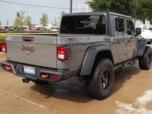 Used 2022 Jeep Gladiator Mojave AWD/4WD image 3