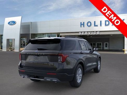 New 2026 Ford Explorer Active w/ Active Comfort Package image 8
