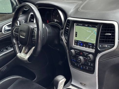 Used 2018 Jeep Grand Cherokee Trackhawk AWD/4WD image 31