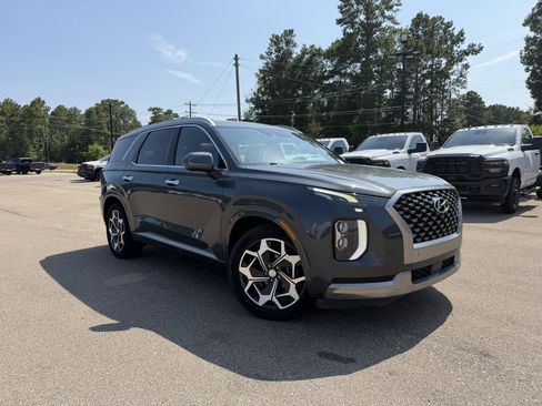 Used 2022 Hyundai Palisade Calligraphy FWD image 3