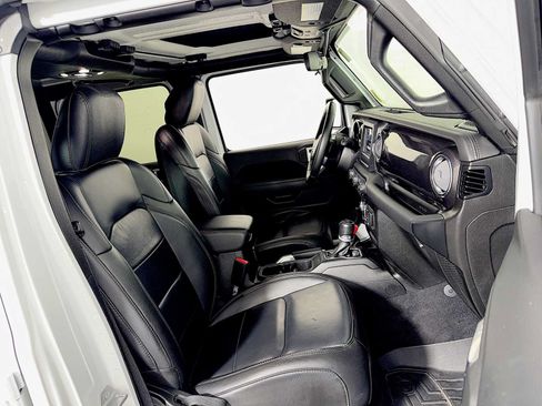 Used 2021 Jeep Wrangler Unlimited Sahara AWD/4WD image 23