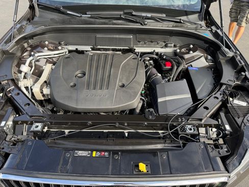 Used 2023 Volvo XC60 B5 Plus AWD/4WD image 20