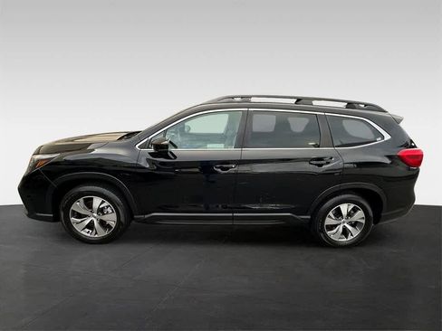 Certified 2025 Subaru Ascent Premium image 3