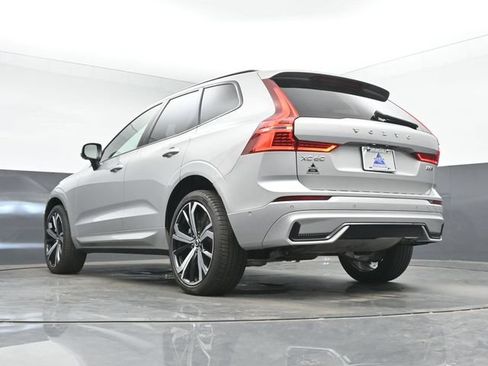 Used 2024 Volvo XC60 B5 Ultimate w/ Climate Package AWD/4WD image 16