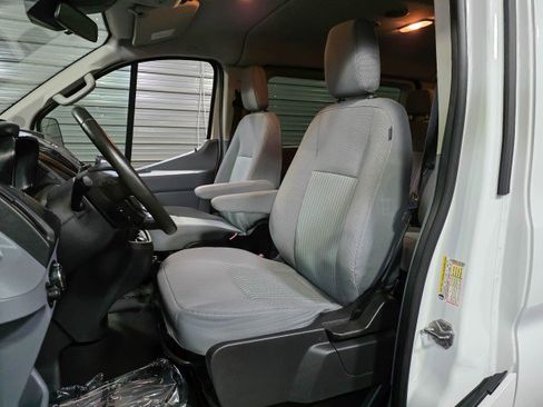 Used 2017 Ford Transit 350 XLT image 16