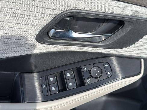 Certified 2023 Nissan Rogue SV AWD/4WD image 7
