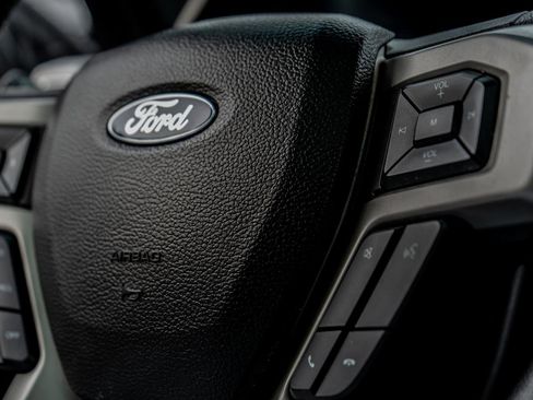 Used 2016 Ford F150 Lariat w/ Equipment Group 502A Luxury image 29