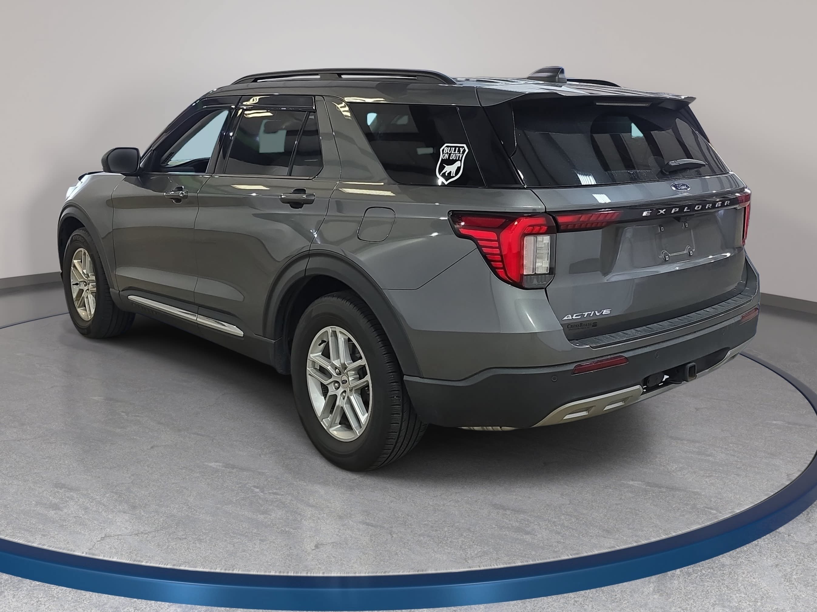 Used 2025 Ford Explorer Active w/ Active Comfort Package RWD image 8