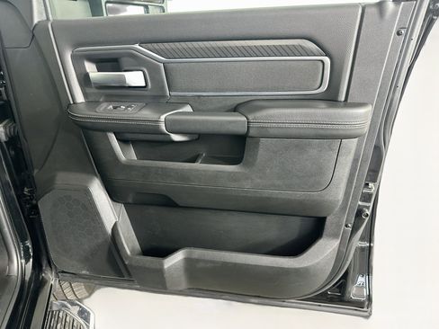 Used 2026 RAM 2500 Big Horn AWD/4WD image 32
