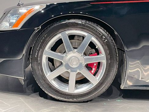 Used 2005 Cadillac XLR image 10