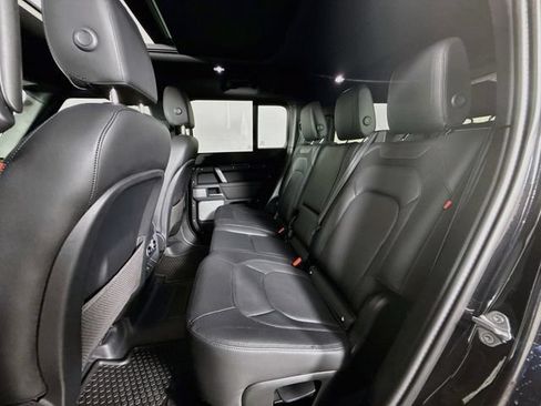 Certified 2024 Land Rover Defender 130 X-Dynamic SE AWD/4WD image 24