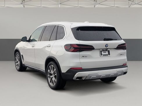 Used 2024 BMW X5 xDrive40i w/ Premium Package AWD/4WD image 7