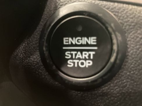 Used 2020 Ford Escape SEL image 19