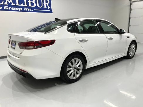Used 2018 Kia Optima S w/ Panoramic Sunroof Package FWD image 27