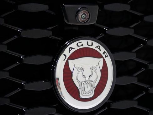 Used 2021 Jaguar XF R-Dynamic SE image 20