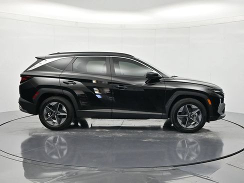 Used 2025 Hyundai Tucson SEL FWD image 4