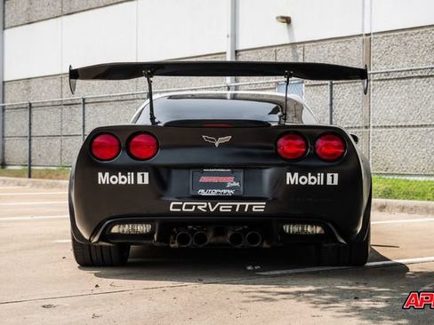 Used 2009 Chevrolet Corvette Z06 w/ Preferred Equipment Group RWD image 17