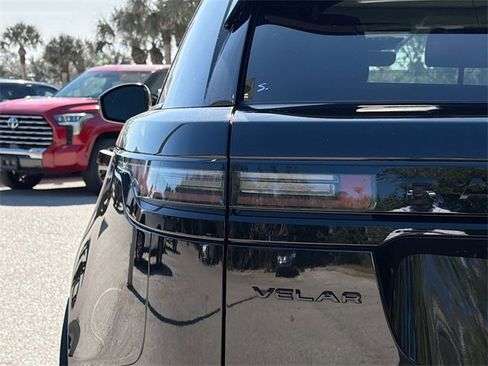 Used 2025 Land Rover Range Rover Velar S image 10