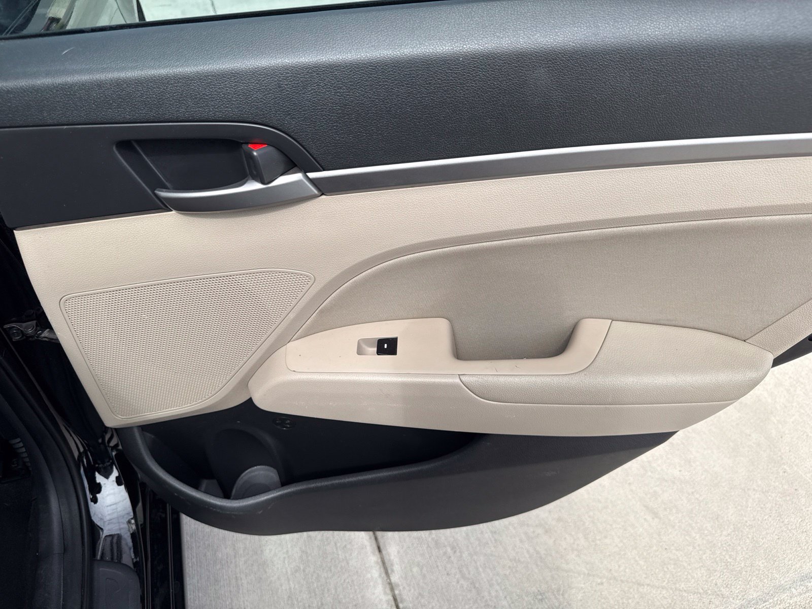 Used 2017 Hyundai Elantra SE FWD image 21