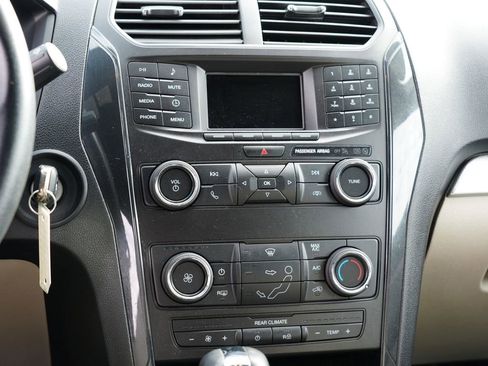 Used 2018 Ford Explorer 4WD image 22