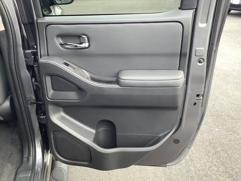 Used 2024 Nissan Frontier SV w/ Technology Package image 31