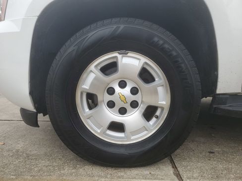 Used 2012 Chevrolet Tahoe LS image 9